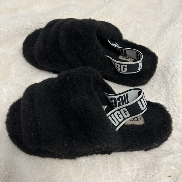 UGG Fluff Yeah Slides NWOT - Picture 2 of 5